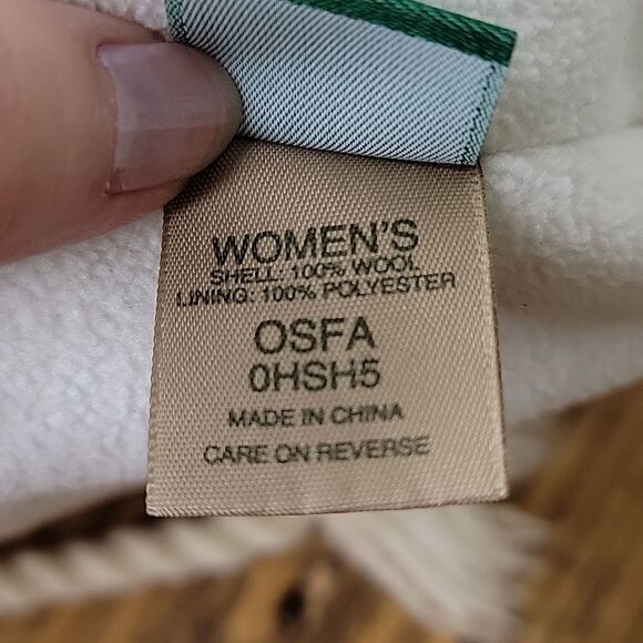 L.L. Bean. Wool Beanie. EUC - Picture 6 of 10